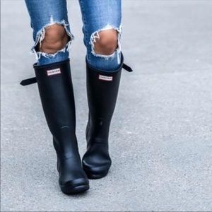 Hunter boots sz 6 black gloss